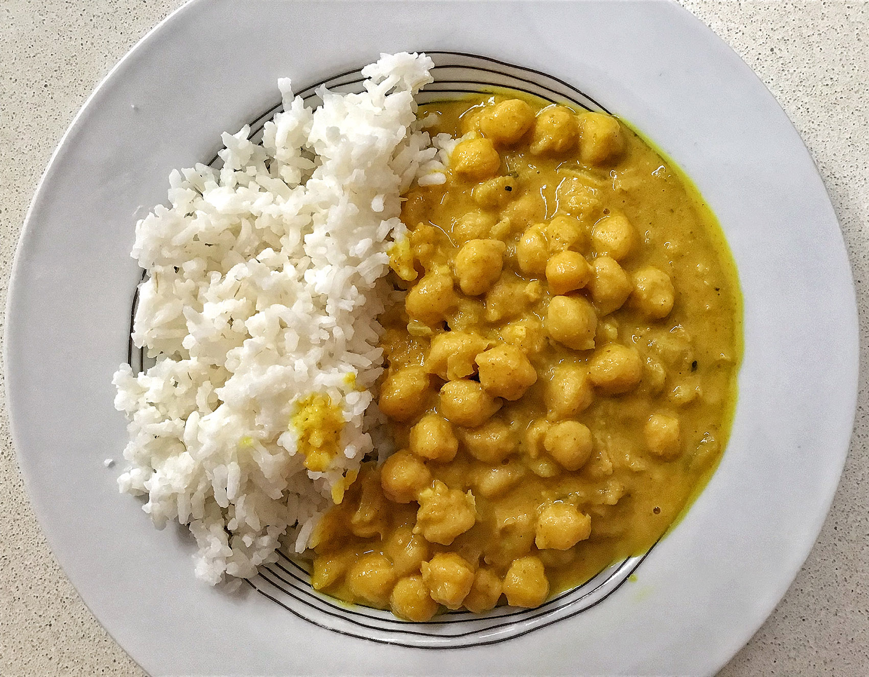 Curry de garbanzos Vegano Vamos a CociMar