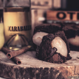 Tarta de chocolate rellena de peras al vino Verdejo Caraballas