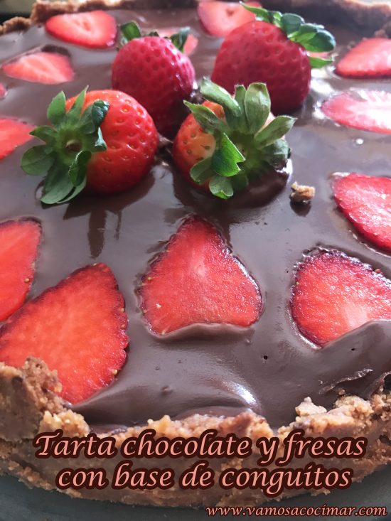 receta-tarta-fresa-chocolate-base-conguitos