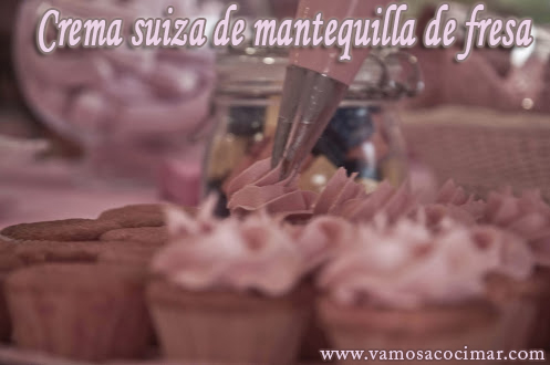 Crema suiza de mantequilla de fresas